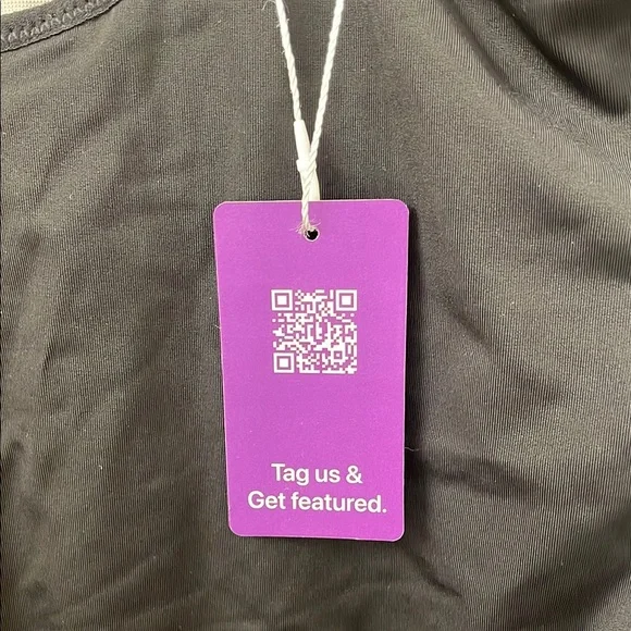 Chic Black and Cream Lace Bodysuit with Adjustable Straps - Picture 5 of 9